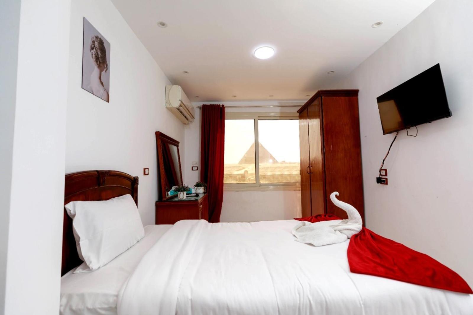 Lion Middle East Pyramids Panorama Hotel 3*