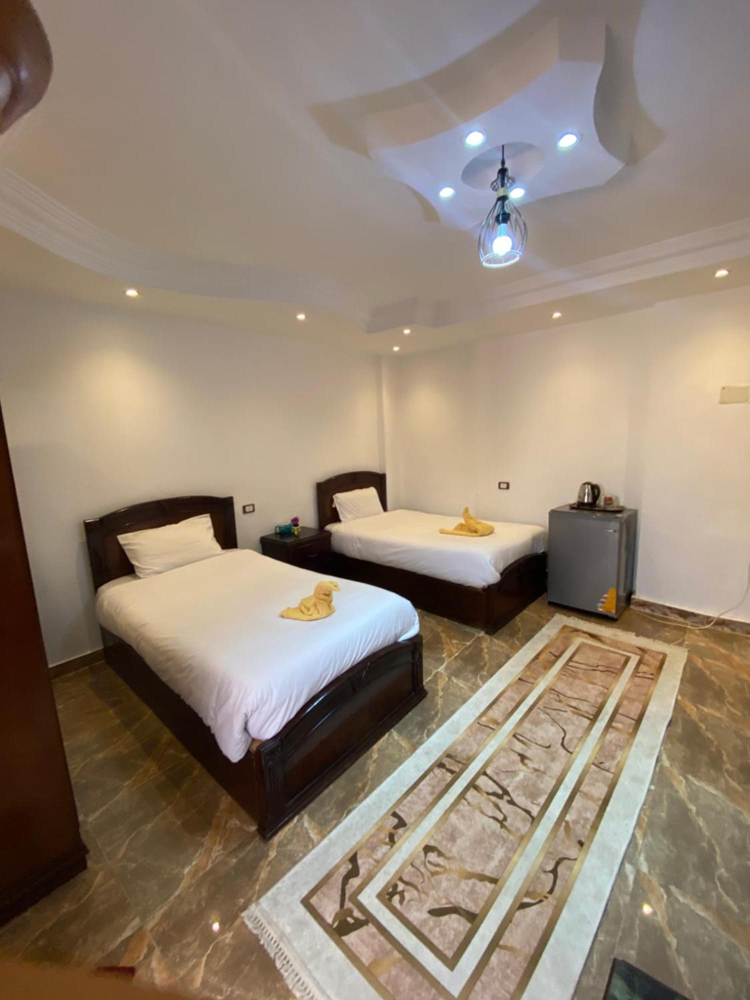 Lion Middle East Pyramids Panorama Hotel 3*